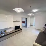 Mariahome Nyaraló *